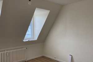 Ansprechende 3-Zimmer-Dachgeschosswohnung mit gehobener Innenausstattung in Duisburg – Moltkestr. 34, 47058 Duisburg – Vorschaubild 5