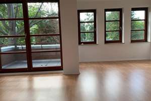 Helle und gut geschnittene 3-Zimmerwohnung mit Süd-West-Balkon im Grünen in Niendorf Nord