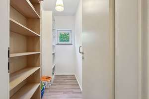 Helle 3-Zimmer-Erdgeschoss-Wohnung mit 60m² Privatgarten sowie Tiefgaragenstellplatz in Moosach – Die vollständige Adresse der Immobilie erhältst du vom Anbieter., 80993 Alt-Moosach, München – Vorschaubild 11