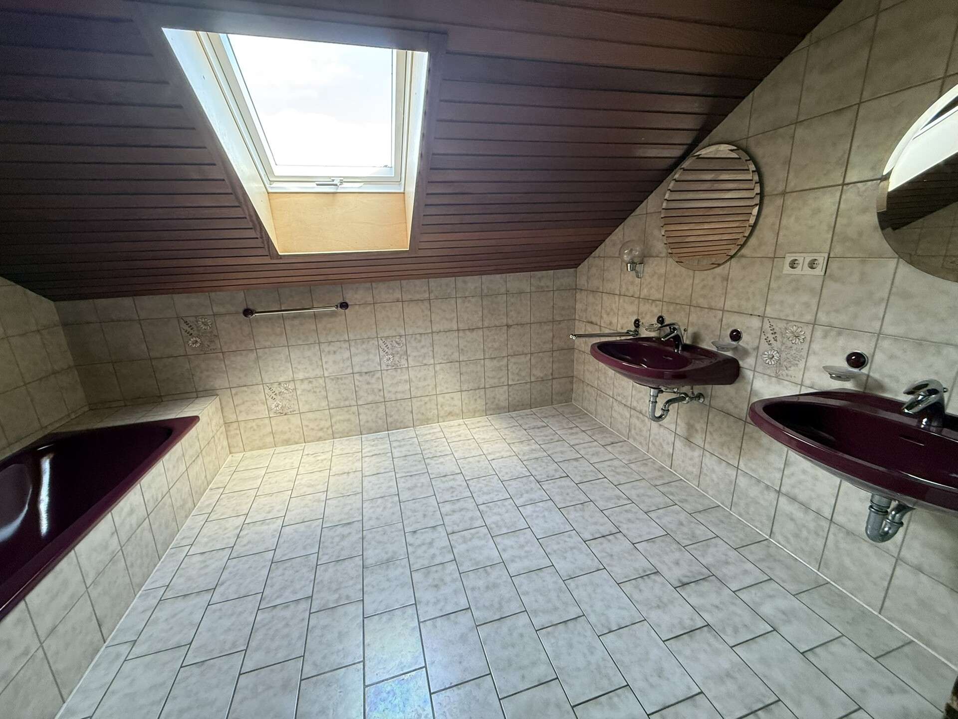 Immobilie in Fridolfing - attraktives idyllisches Familienheim in ruhiger Wohnlage - Bild 3