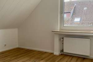 Komfortable 2-Zi.-DG-Whg. mit gehobener Ausstattung! Erstbezug nach Sanierung – Die vollständige Adresse der Immobilie erhältst du vom Anbieter., 30625 Heideviertel, Hannover – Vorschaubild 3