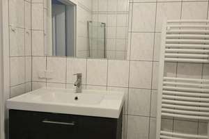 Bezugsfreie 2-Zimmer-Wohnung mit Balkon im Hinterhaus und Blick ins Grüne – Die vollständige Adresse der Immobilie erhältst du vom Anbieter., 4177 Altlindenau, Leipzig – Vorschaubild 9
