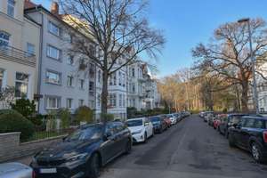 KUNZE: großzügige Wohnung mit Loggia und Kamin in Eilenriede-Nähe – Die vollständige Adresse der Immobilie erhältst du vom Anbieter., 30175 Zoo, Hannover – Vorschaubild 1