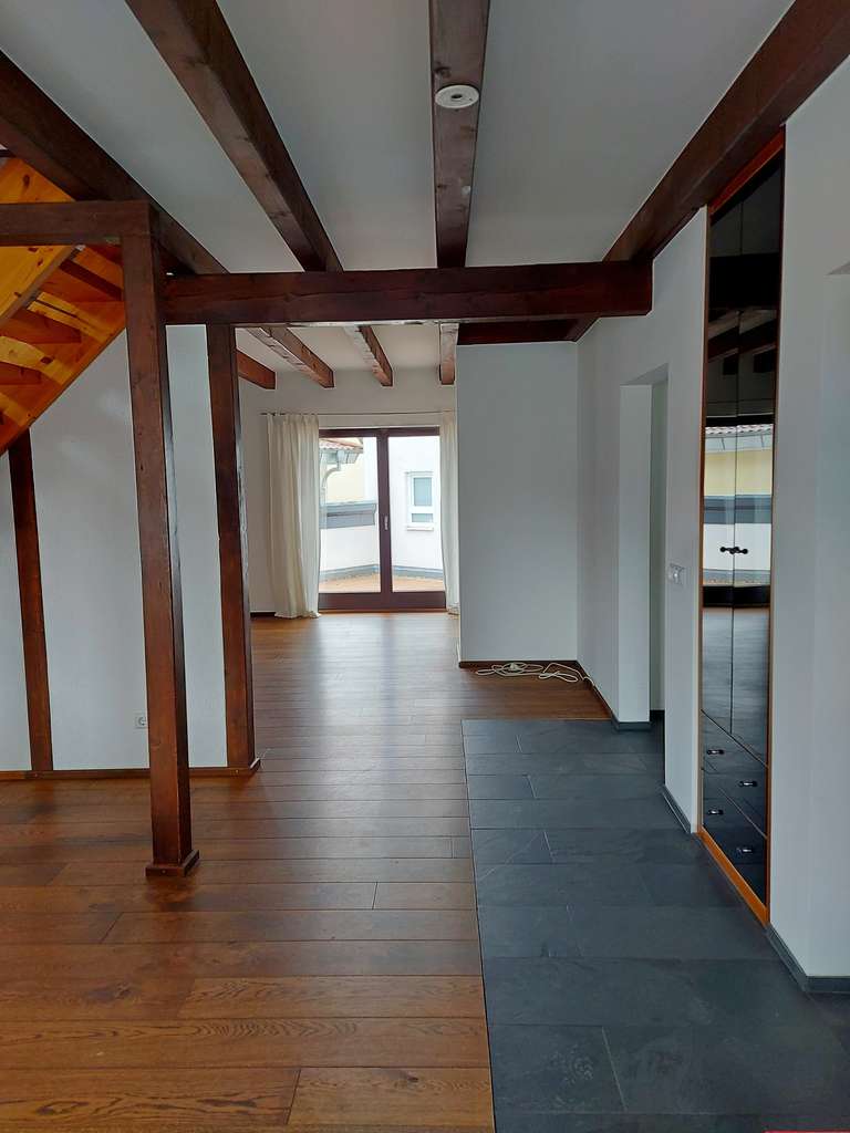 Immobilie in Jockgrim - Gepflegte 3-ZKB Maisonettewohnung mit Einbauküche und Dachterrasse - sofort bezugsfrei - Bild 1