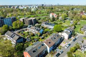 Wersten: sanierungsbedürftiges Zweifamilienhaus mit Terrasse, Garten und Balkon in ruhiger Lage! – Düsseldorf – Vorschaubild 7