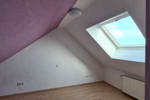 Neuwertige 1,5-Raum-Dachgeschosswohnung mit Einbauküche in Mönchengladbach – Aachener Straße 214, 41061 Mönchengladbach – Vorschaubild 3