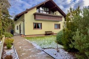 Ihr neues Zuhause in ruhiger Wohnlage – Die vollständige Adresse der Immobilie erhältst du vom Anbieter., 61250 Usingen – Vorschaubild 1