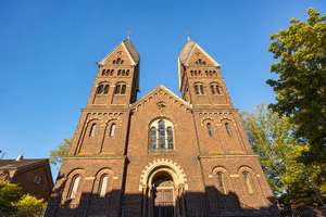 Architektur, Charme und Wohnqualität – Exklusive Immobilie in Köln-Müngersdorf – Die vollständige Adresse der Immobilie erhältst du vom Anbieter., 50933 Müngersdorf, Köln – Vorschaubild 35
