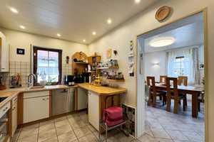 Familienfreundlich wohnen in Philippsburg –  Einfamilienhaus mit Garage, Carport & idyllischem Hof – Karlsruhe (Kreis) – Vorschaubild 12