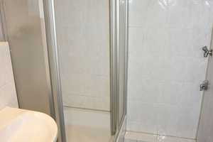 Frei ab 1.9.25 -  2.Zi.-Whg. /  Bad mit Dusche / Laminat ! – Helmholzstraße 48, 9131 Chemnitz – Vorschaubild 13