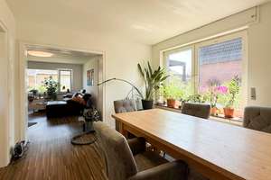 Ihr neues Zuhause in Greven-Reckenfeld: Zweifamilienhaus mit Garage, Garten und Mieteinnahmen – Die vollständige Adresse der Immobilie erhältst du vom Anbieter., 48268 Greven – Vorschaubild 3