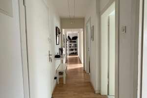 Helle, gemütliche 3-Zi.Wohnung im DG in Derendorf, nahe Hochschule, von privat