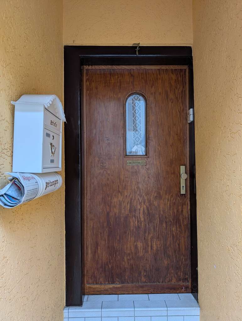 Immobilie in Treffurt - Platz für Visionen: Gepflegtes 8-Zimmer-Haus mitten in Treffurt – Eigennutzung oder 2 Einheiten - Bild 2