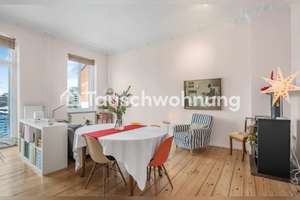 Tauschwohnung: Kreuzberger 2-Zi-Wohnung sucht Upgrade: größer und mit Aufzug