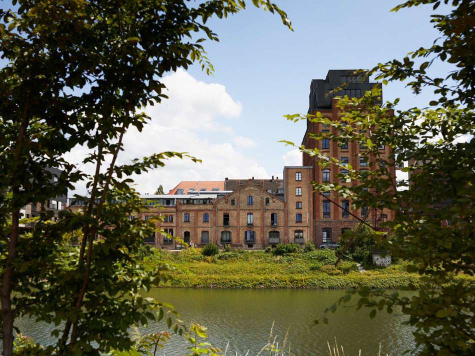 Gebäude