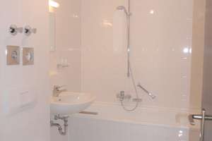 Ruhige 2-Zimmer-Wohnung mit Westbalkon in München-Berg am Laim – Hansjakobstraße 103a, 81825 Josephsburg, München – Vorschaubild 4
