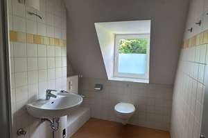 Kleine Dachgeschoss-Perle in ruhiger, grüner Lage in Kiel-Wik – courtagefrei – Itzehoer Straße 7c, 24106 Wik, Kiel – Vorschaubild 4