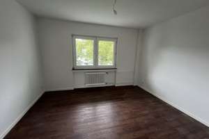 Sie suchen 3 Zi-Whng. - weisses Wannenbad mit Fenster und Balkon - Duisburg – Brahmstr. 26, 47226 Rheinhausen-Mitte, Duisburg – Vorschaubild 7