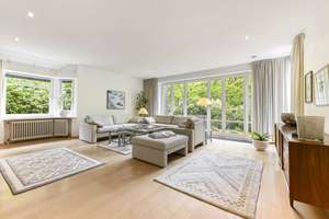 Familienidylle in Blankenese: charmantes Architektenhaus, eingebettet im Grünen – Die vollständige Adresse der Immobilie erhältst du vom Anbieter., 22587 Blankenese, Hamburg – Vorschaubild 2