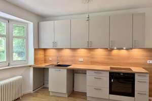 Charmantes Haus mit traumhaftem Garten, sonniger Terrasse und Doppelgarage – Die vollständige Adresse der Immobilie erhältst du vom Anbieter., 22359 Volksdorf, Hamburg – Vorschaubild 10