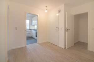 EG-Wohnung mit Terrasse, kleinem Garten und EBK – Louise-Schroeder-Straße 10, 30627 Misburg-Nord, Hannover – Vorschaubild 2