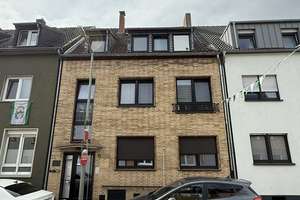 Wohnen und vermieten - Attraktives 3-Parteienhaus in Duisburg-Huckingen – Raiffeisenstraße 50, 47259 Huckingen, Duisburg – Vorschaubild 1