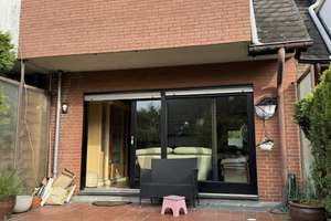 Charmantes  Reihenmittelhaus für Familien in Düsseldorf-Oberbilk mit Garten Kamin Balkon 4-Zi. – Dürkheimer Weg 1a, 40227 Oberbilk, Düsseldorf – Vorschaubild 2
