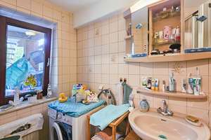 Reihenmittelhaus mit 2 Wohneinheiten zu verkaufen! – Die vollständige Adresse der Immobilie erhältst du vom Anbieter., 28201 Buntentor, Bremen – Vorschaubild 22