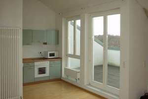 Charmante 1-Zimmer Dachgeschosswohnung mit Balkon in Bahnhofsnähe – Friedrich-List Str. 14, 46045 Altstadt-Mitte, Oberhausen – Vorschaubild 8