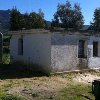 Finca mit Gebäude in Tarifa, 5 Minuten von Valdevaqueros entfernt, ideal für touristische Investitio