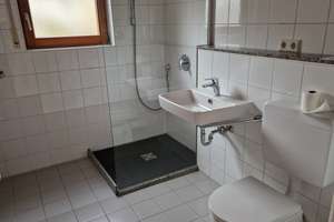 Gepflegte Maisonette-Wohnung in Stuttgart-Sillenbuch – Die vollständige Adresse der Immobilie erhältst du vom Anbieter., 70619 Sillenbuch (Ortsteil), Stuttgart – Vorschaubild 8