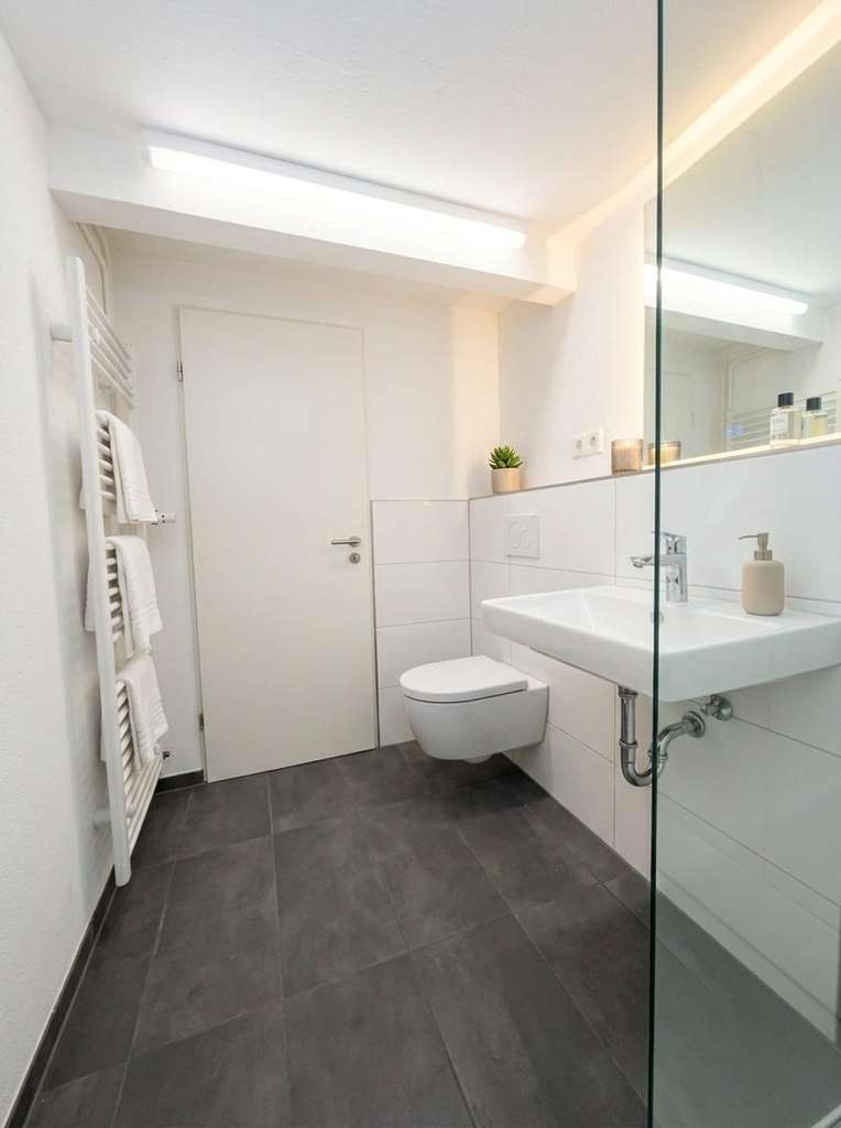 Immobilie in Hilzingen - Provisionsfrei - Frisch sanierte 1,5-Zi-Wohnung mit neuem Bad und Fernwärme - Zukunftssicher - Bild 3