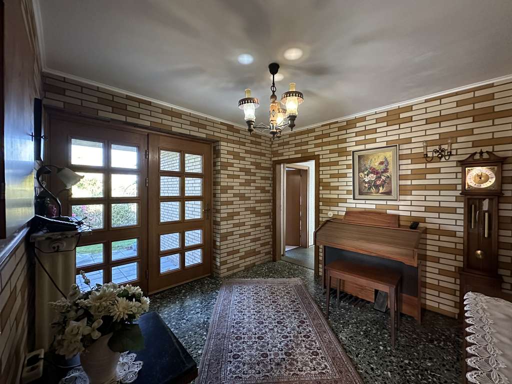 Immobilie in Niederkrüchten - TRAUMHAFTER BAUERNHOF MIT EINLIEGERWOHNUNG IN IDYLLISCHER LAGE! - Bild 3