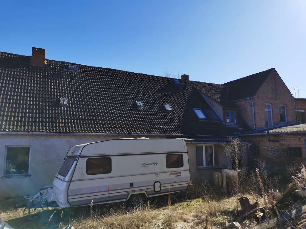 Immobilie in Gielow - Sanierungsbedürftiges 8-Zimmer Haus in Gielow - Bild 4