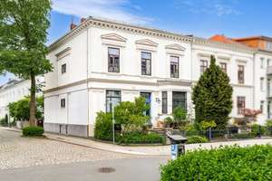 Seltene Immobilie mit besonderem architektonischem Charakter – Die vollständige Adresse der Immobilie erhältst du vom Anbieter., 28203 Ostertor, Bremen – Vorschaubild 2