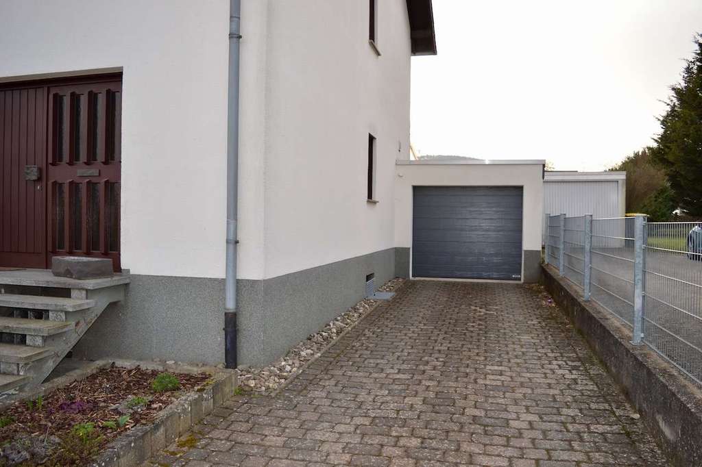 Immobilie in Nickenich - Gepflegtes Einfamilienhaus mit viel Platz für Ihr Familienleben - Bild 2