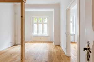 Renovierte 3-Zimmer-Wohnung mit erhaltenem Altbaucharakter