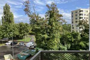 Gute Aussichten: Zwei-Zimmer-Wohnung mit Balkon (WBS erforderlich) – August-Dosenbach-Straße 11, 76189 Karlsruhe – Vorschaubild 9