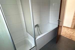 Lebendiges Umfeld: 3-Zimmer-Wohnung in Essen-Steele – Hellweg 8A, 45276 Steele, Essen – Vorschaubild 3