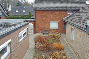 Voerde-Spellen: Doppeltes Wohnglück – Eigenbedarf trifft Rendite – Die vollständige Adresse der Immobilie erhältst du vom Anbieter., 46562 Voerde (Niederrhein) – Vorschaubild 43