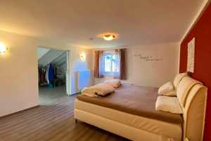 Landhaus-Villa freistehende mit 285 m² Nutzflächen, Grundstück, 1.181 m², Sauna, Kachelofen, Garage – Garmisch-Partenkirchen (Kreis) – Vorschaubild 21