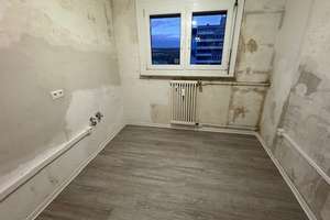 Preisgünstige und großzügige 4,5-Zimmer-Wohnung – Wallensteinstr. 37, 70437 Freiberg, Stuttgart – Vorschaubild 9