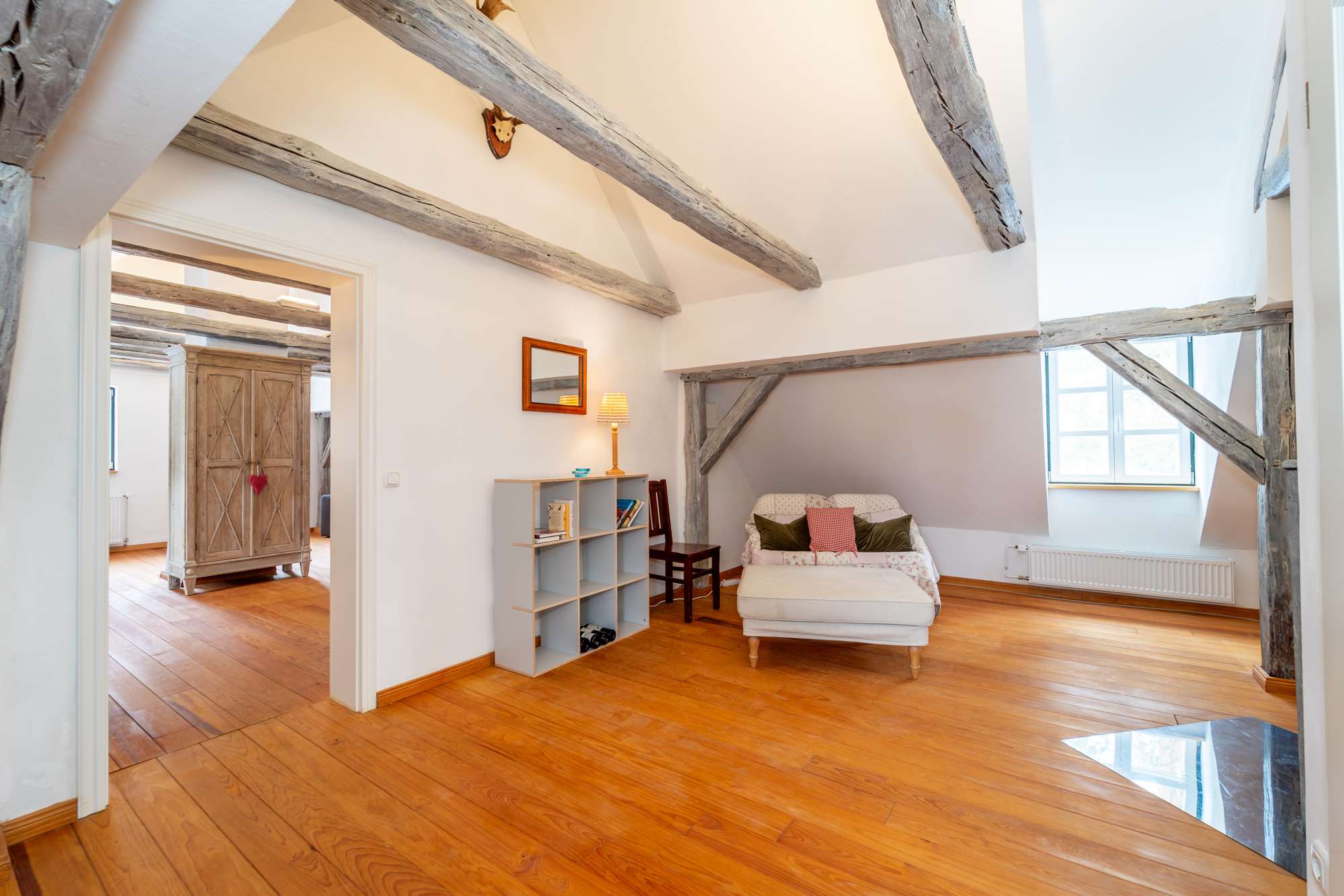 Immobilie in Dassow - Ein Haus mit Seele- Historischer Charme trifft modernen Wohnkomfort mit idyllischer Lage - Bild 2