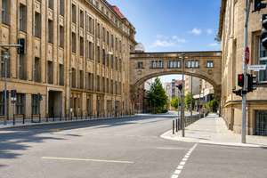 Wohnen im Palais Theising – vollmöbliertes Premiumapartment mit Tiefgarage im Herzen Berlins – Die vollständige Adresse der Immobilie erhältst du vom Anbieter., 10117 Mitte (Ortsteil), Berlin – Vorschaubild 26
