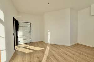 ERSTBEZUG: Barrierefreie 2-Raum mit Balkon, neuer Einbauküche & Aufzug mieten – Hilbersdorfer Straße 33, 9131 Hilbersdorf, Chemnitz – Vorschaubild 4