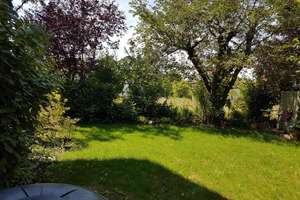 Gepflegte 4-Zimmer-Doppelhaushälfte mit schönem Garten in Würzburg – Die vollständige Adresse der Immobilie erhältst du vom Anbieter., 97076 Lengfeld, Würzburg – Vorschaubild 4