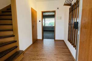 Gemütliches Reihenmittelhaus in Praunheim mit Ausbaupotenzial – Die vollständige Adresse der Immobilie erhältst du vom Anbieter., 60488 Praunheim, Frankfurt am Main – Vorschaubild 2