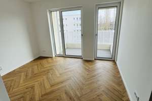 Balkon zum Innenhof!! - mit EBK, Abstellkammer und Waschmaschinenanschluss!