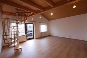 Gemütliche Galeriewohnung mit Balkon, EBK und Stellplatz, PF-Sonnenberg – Die vollständige Adresse der Immobilie erhältst du vom Anbieter., 75180 Sonnenhof, Pforzheim – Vorschaubild 4