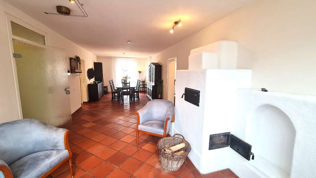 Immobilie in Schwalmstadt - Außergewöhnlich viel Platz in ruhiger Wohnlage von Ziegenhain - Bild 3